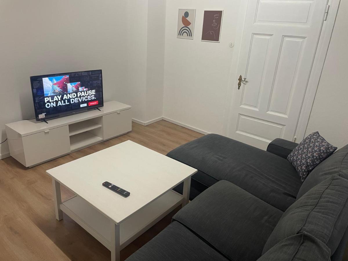 Ruhiges Zentral Gelegenes Apartment In Guetersloh Exteriör bild